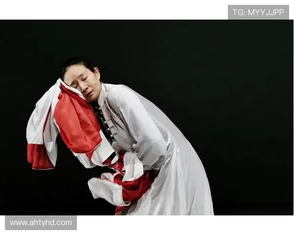 《青衣》:一段穿越时空的戏梦人生,一次关于守望与传承的深情回响